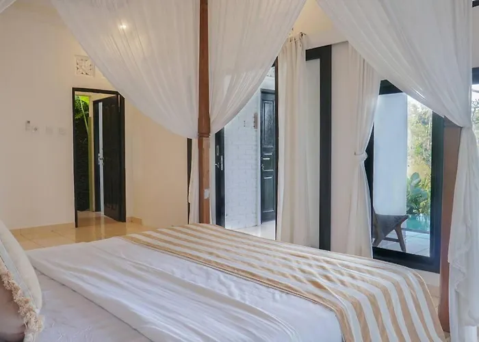 J4 Villa