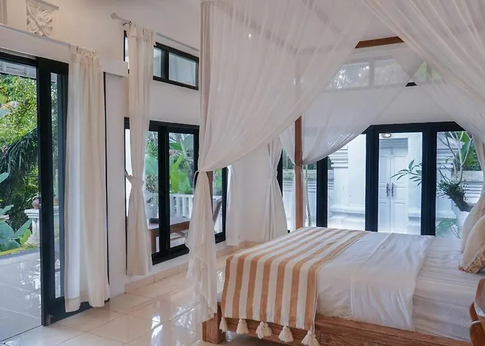 J4 Villa *